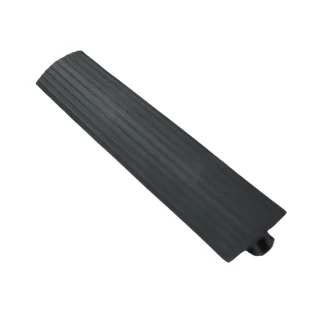 HARD-40S-TREADSTRIP-Iso